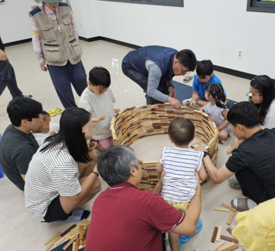 '숲에서 환아 가족의 특별한 힐링 캠프' 대전숲체원 가족캠프 이미지